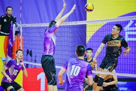 打败了看似无解的梅拉布，彼得-严时隔1975天再次成为了雏量级世界冠军！